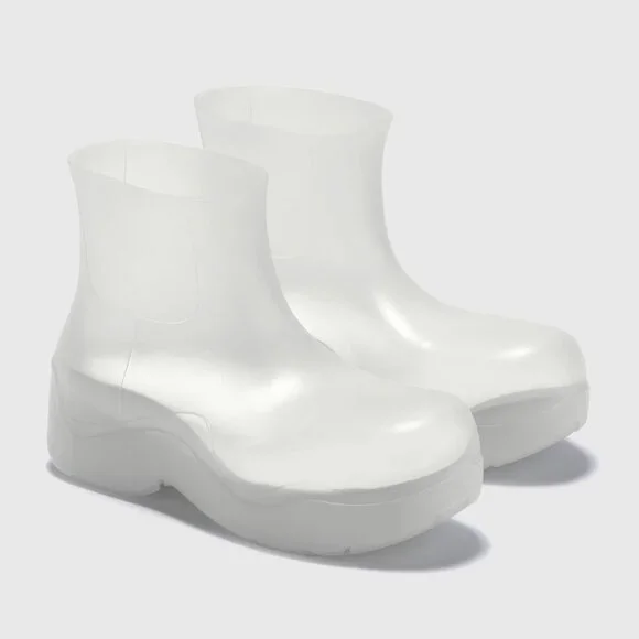 NIB Bottega Veneta Puddle Ankle Boots